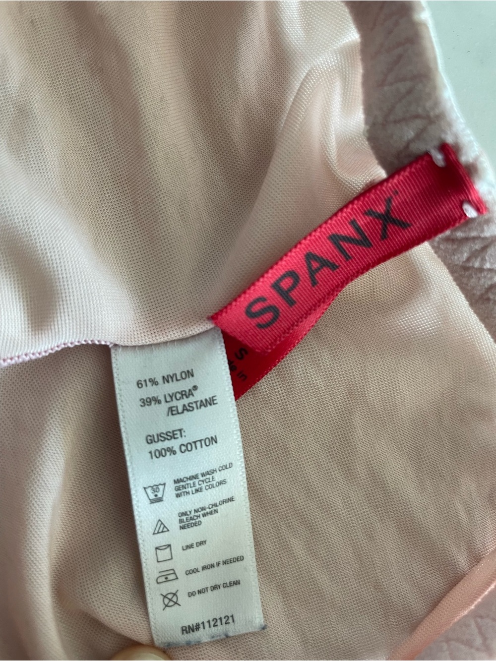 Spanx Skinny Britches Sheer Shaping Power Skort Slip light pink Shaper small S - Picture 4 of 13